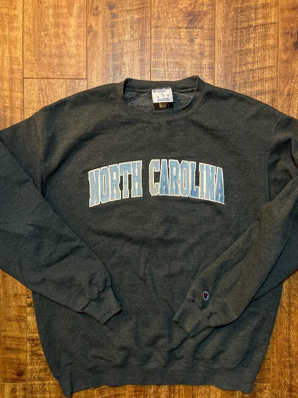 Champion Crewneck Ecofleece Size Large/L North Carolina University Stitched